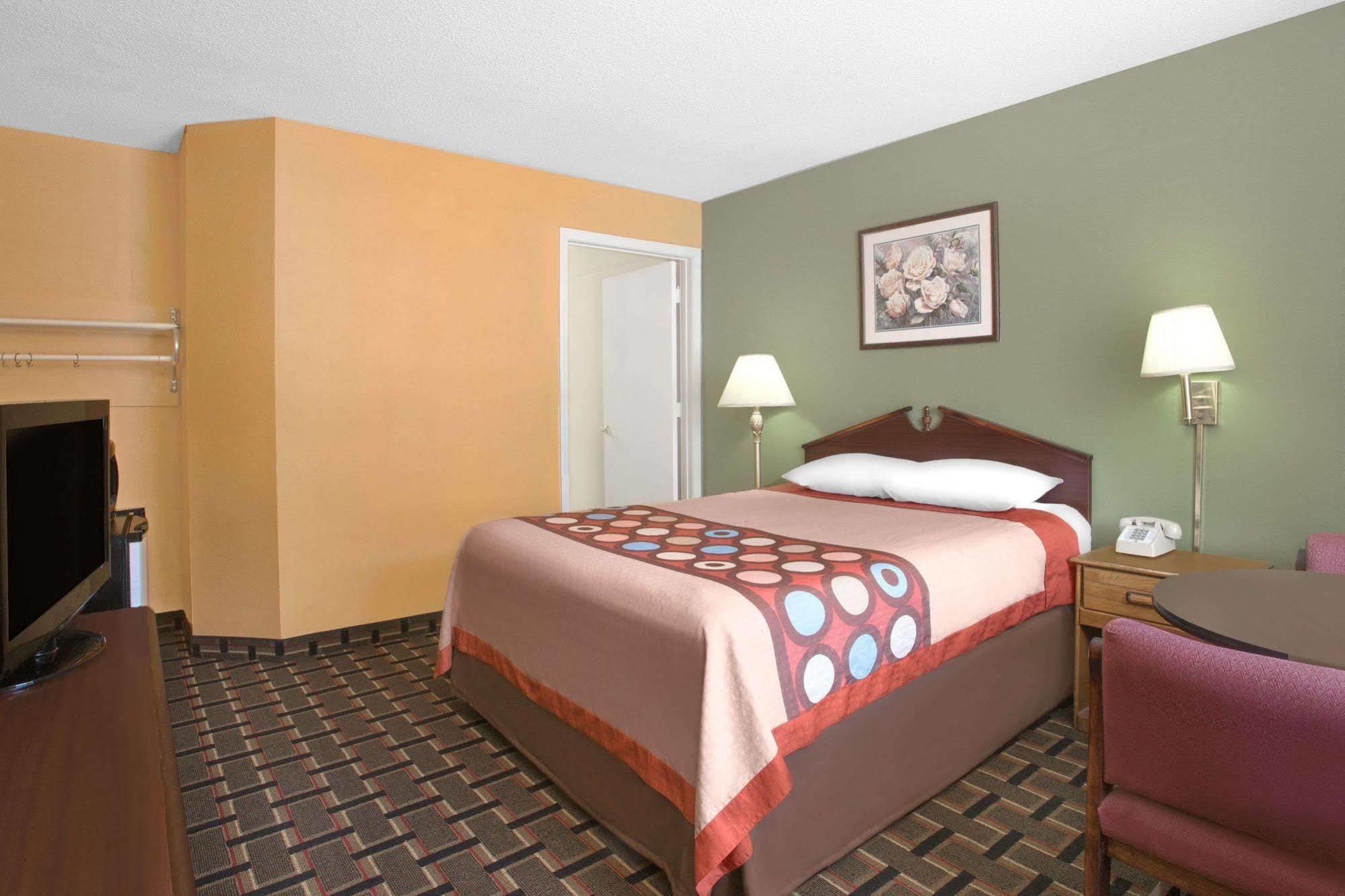 Americas Best Value Inn Darien Exterior foto