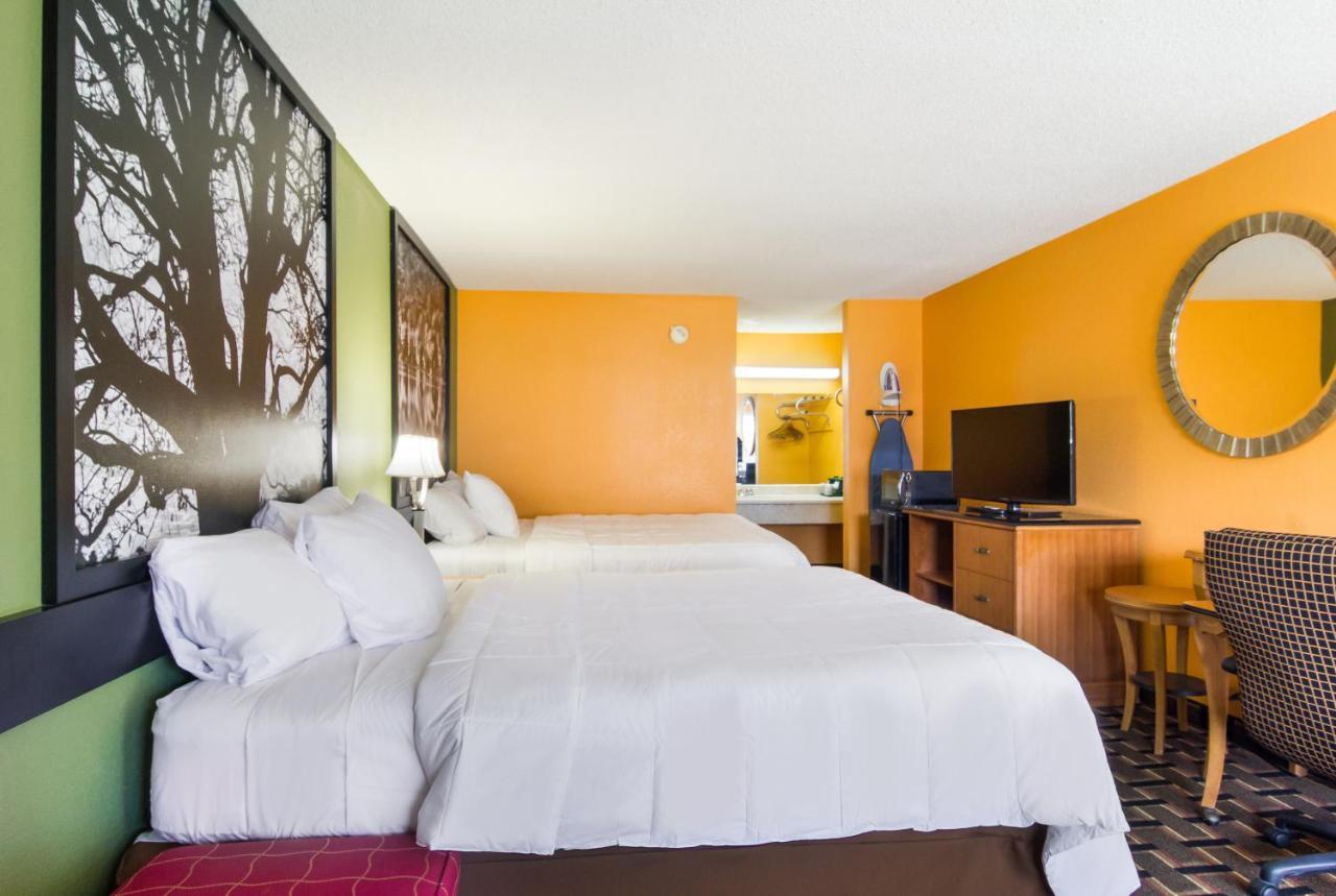 Americas Best Value Inn Darien Exterior foto